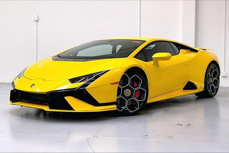 used 2023 Lamborghini Huracan Tecnica car