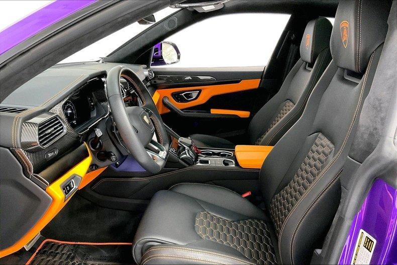 used 2022 Lamborghini Urus car, priced at $229,991