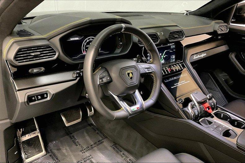 used 2024 Lamborghini Urus car, priced at $284,991