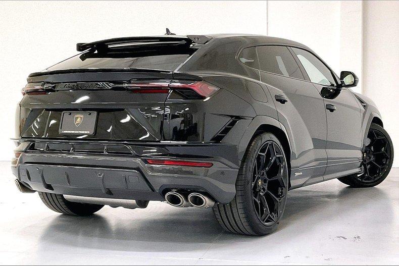 used 2024 Lamborghini Urus car, priced at $321,205