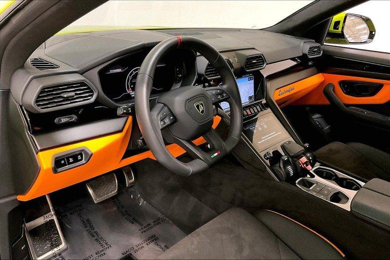 used 2023 Lamborghini Urus car, priced at $249,991