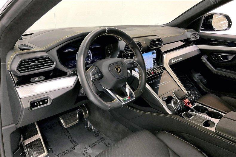 used 2021 Lamborghini Urus car, priced at $219,991