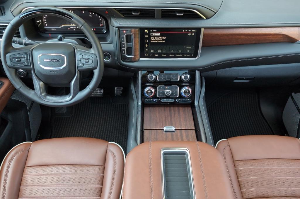 used 2023 GMC Yukon car, priced at $74,037