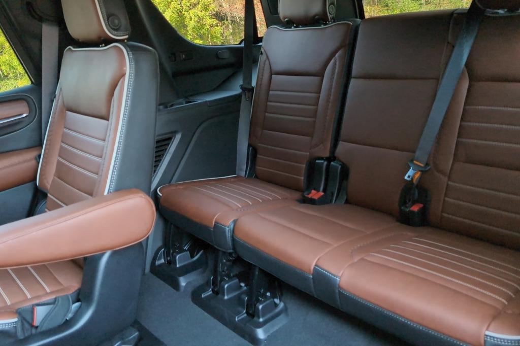 used 2023 GMC Yukon car, priced at $74,037