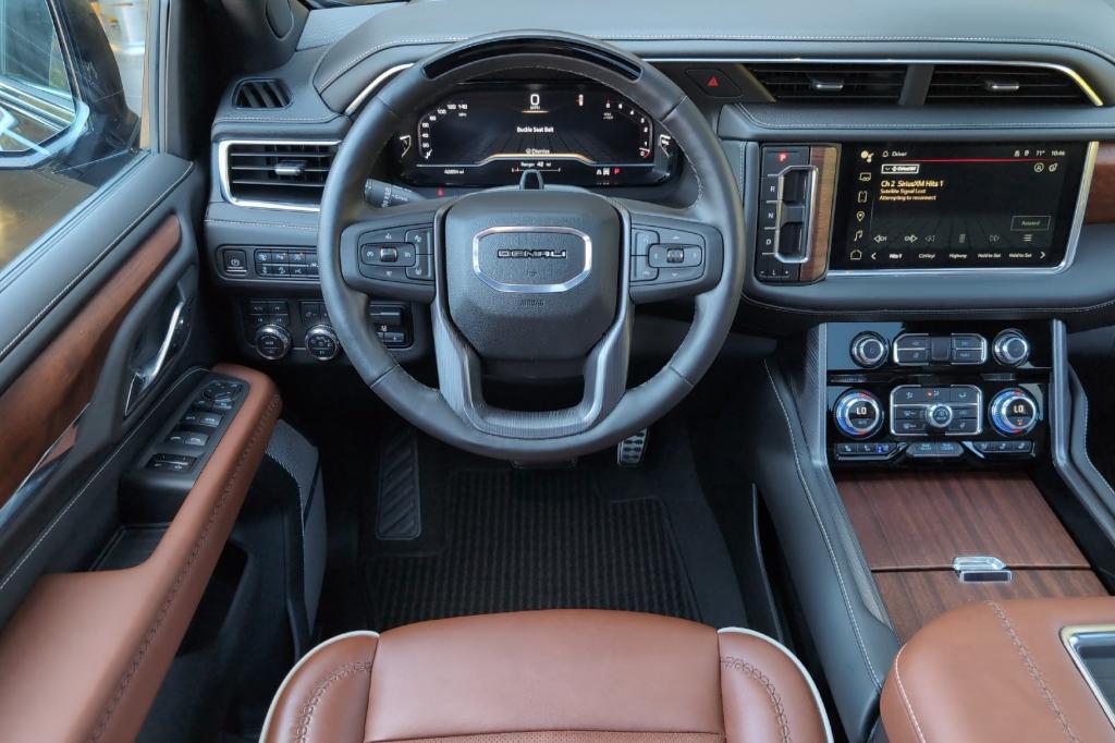 used 2023 GMC Yukon car, priced at $74,037