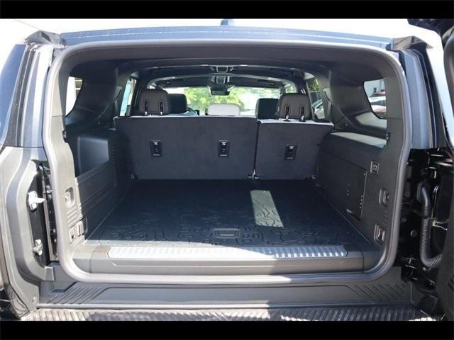 new 2024 GMC HUMMER EV SUV car, priced at $89,300