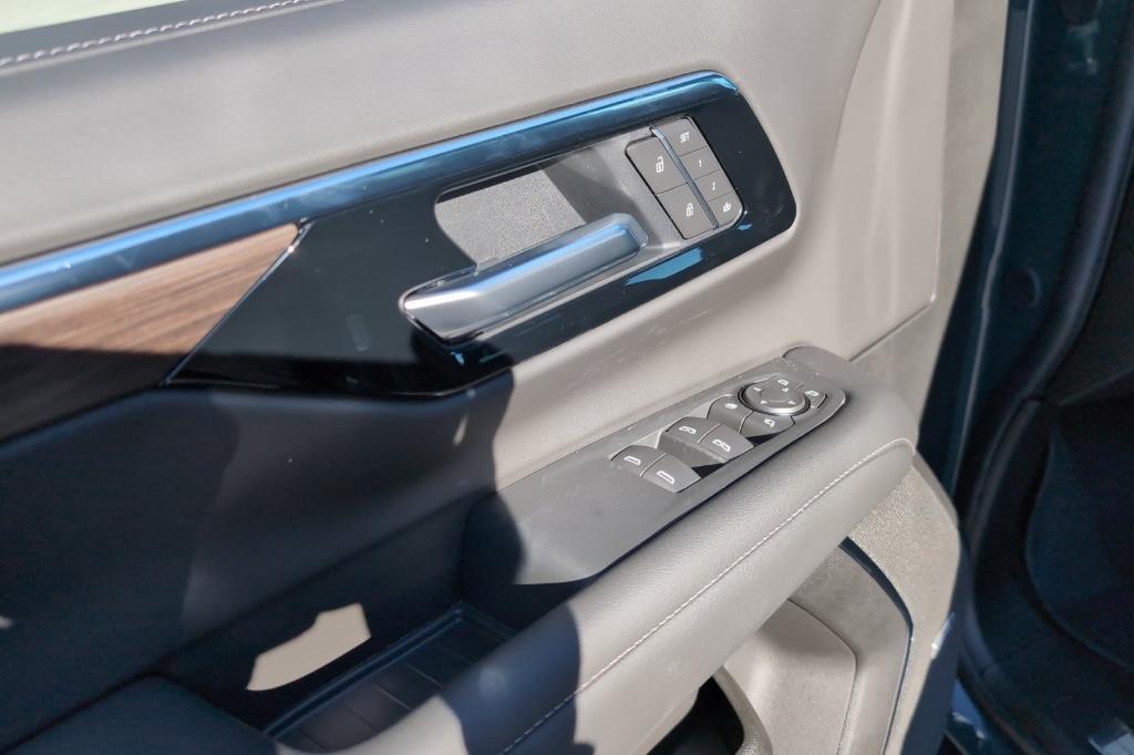 new 2026 Chevrolet Suburban car, priced at $85,865