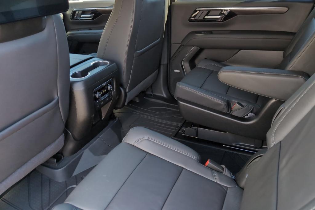 new 2026 Chevrolet Suburban car, priced at $85,865