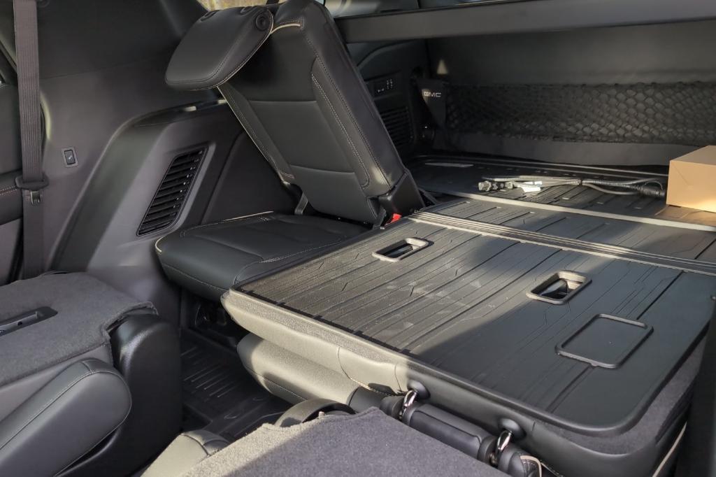 new 2026 GMC Yukon car, priced at $85,235