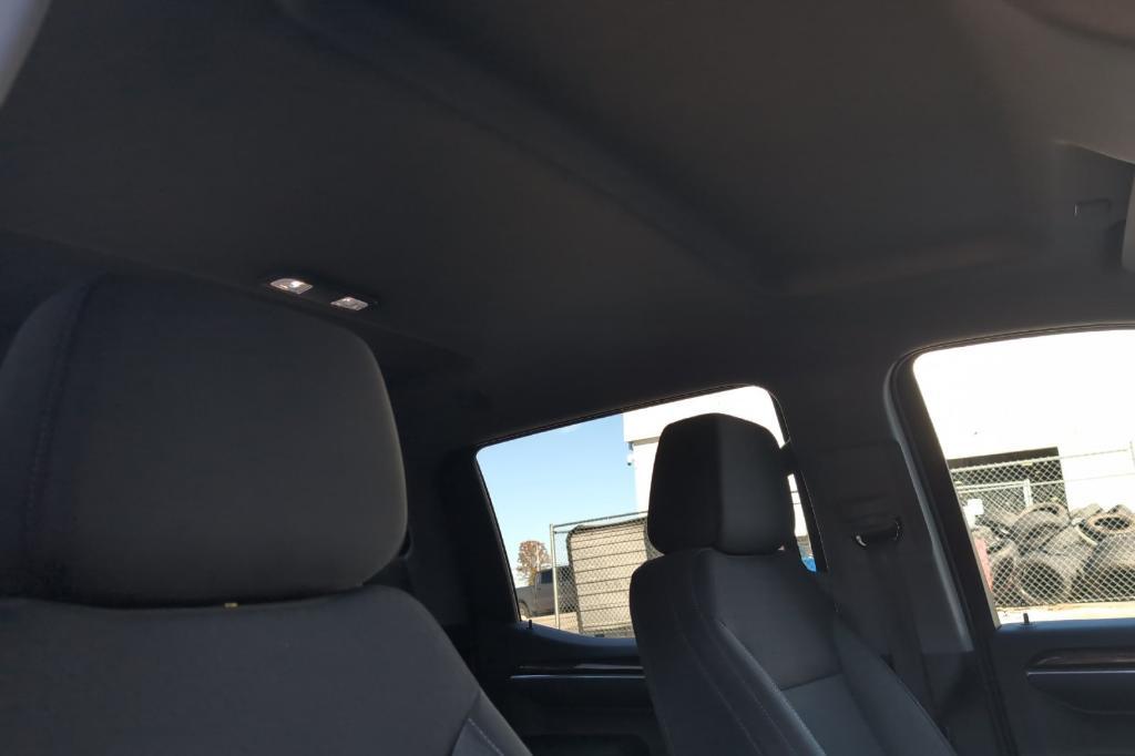 used 2022 GMC Sierra 1500 car, priced at $40,285