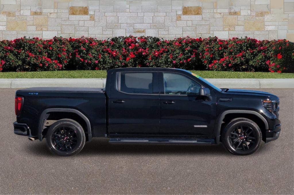 used 2022 GMC Sierra 1500 car, priced at $40,285