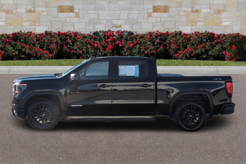 used 2022 GMC Sierra 1500 car, priced at $40,285