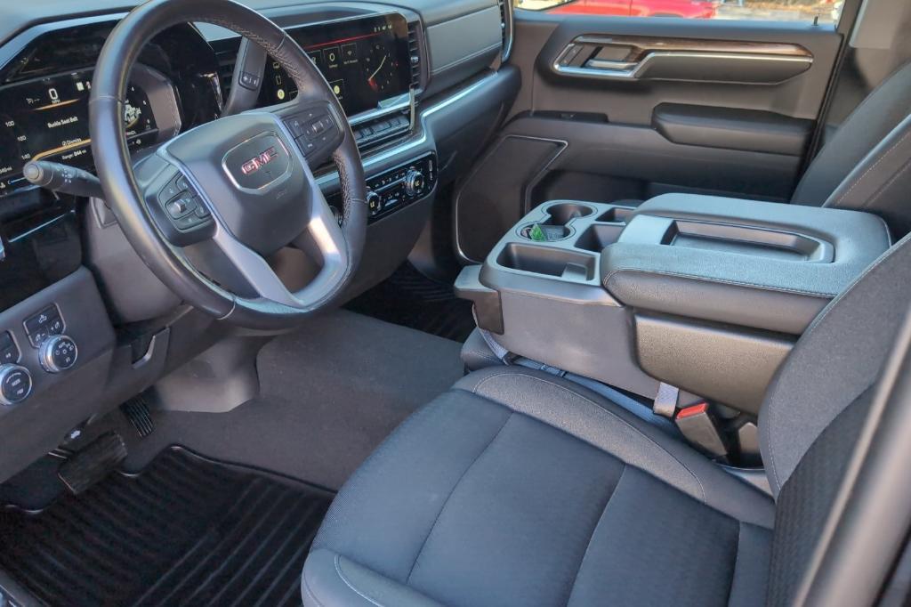 used 2022 GMC Sierra 1500 car, priced at $40,285