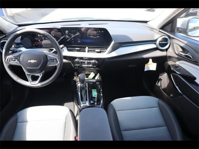 new 2025 Chevrolet Trax car, priced at $25,260