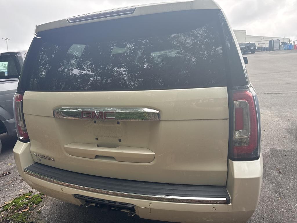 used 2015 GMC Yukon car, priced at $19,712