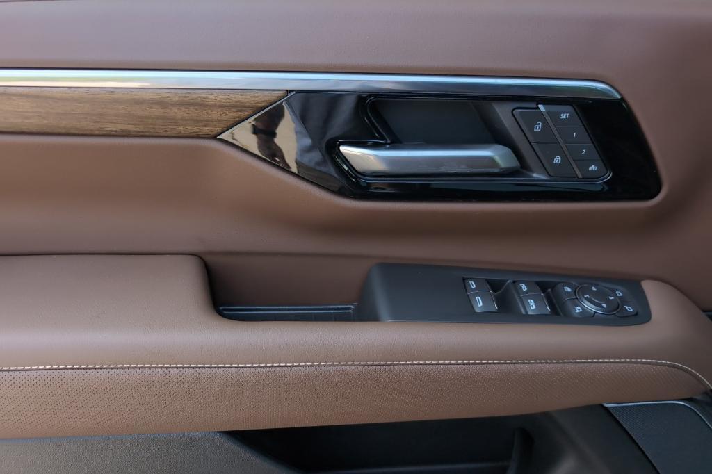 new 2025 Chevrolet Tahoe car, priced at $93,225