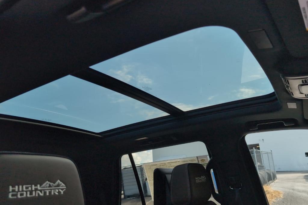 new 2025 Chevrolet Tahoe car, priced at $93,225