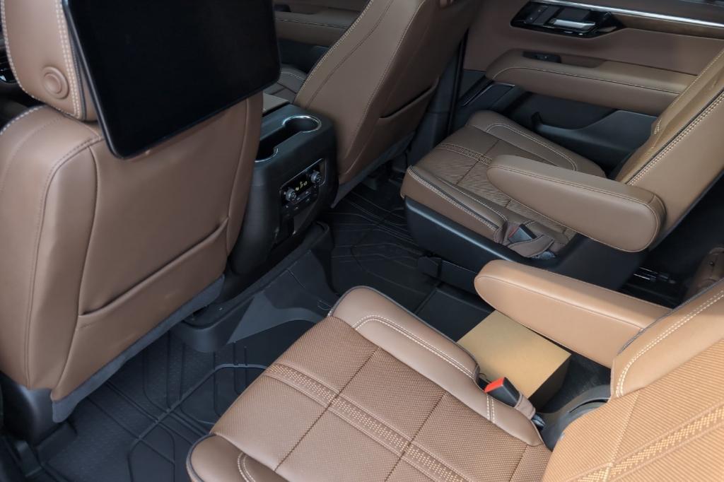 new 2025 Chevrolet Tahoe car, priced at $93,225