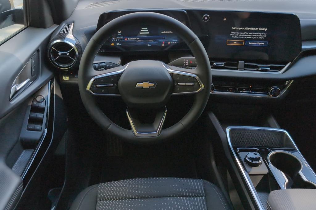 new 2026 Chevrolet Equinox car, priced at $29,090