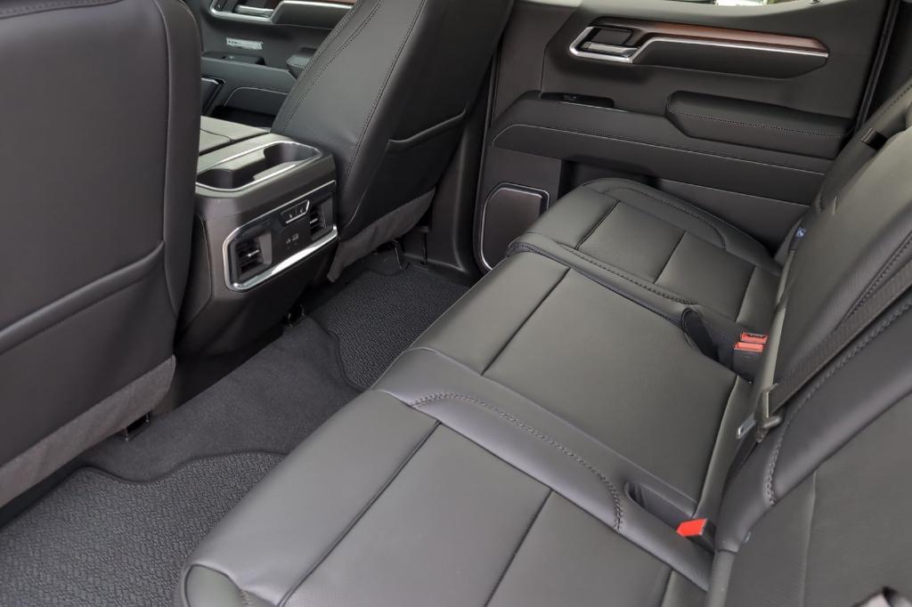 new 2026 GMC Sierra 1500 car, priced at $77,090