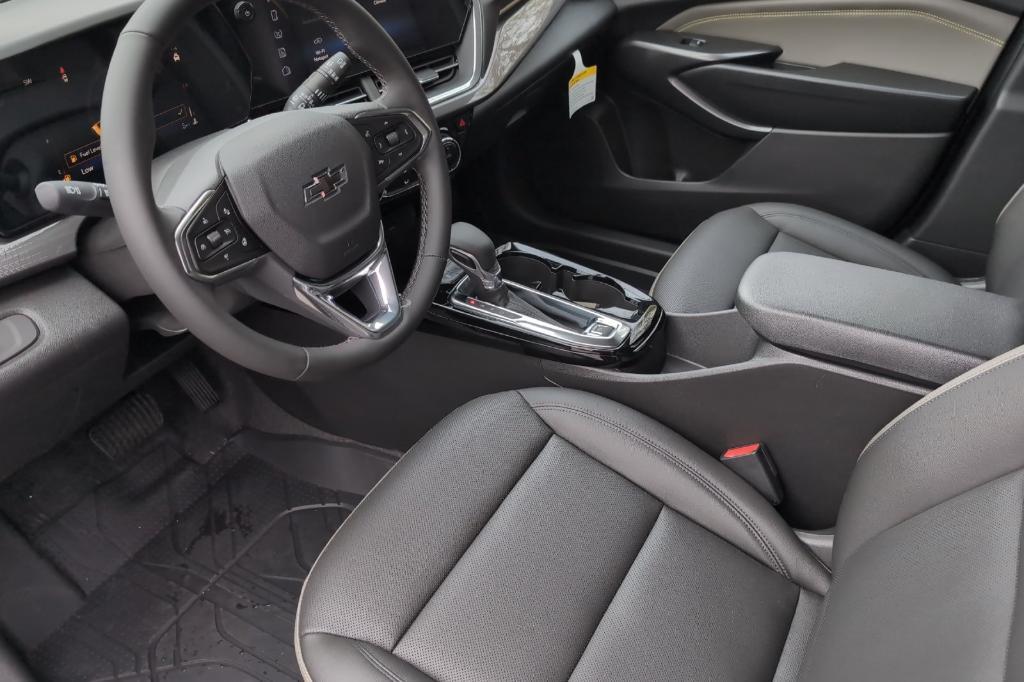 new 2025 Chevrolet Trax car, priced at $26,585