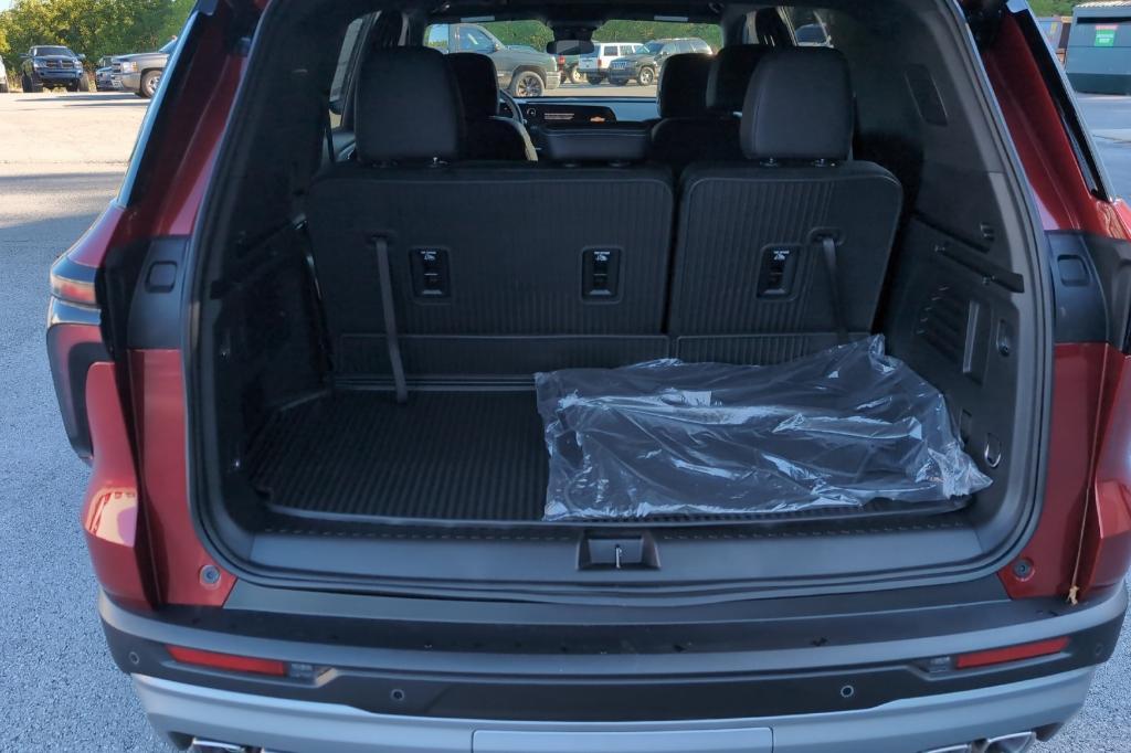 new 2026 Chevrolet Traverse car, priced at $44,910