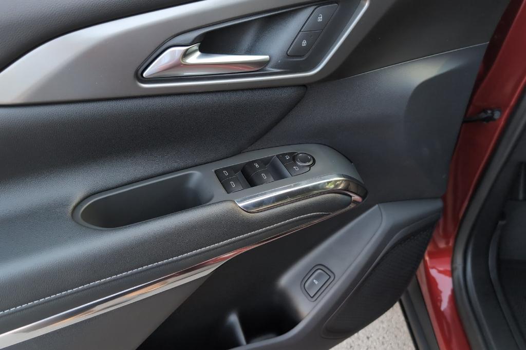 new 2026 Chevrolet Traverse car, priced at $44,910