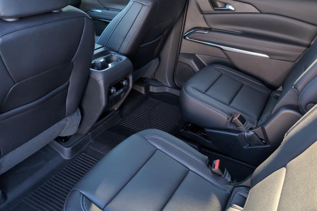 new 2026 Chevrolet Traverse car, priced at $44,910