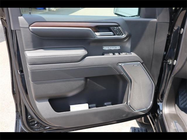new 2025 GMC Sierra 1500 car, priced at $73,455