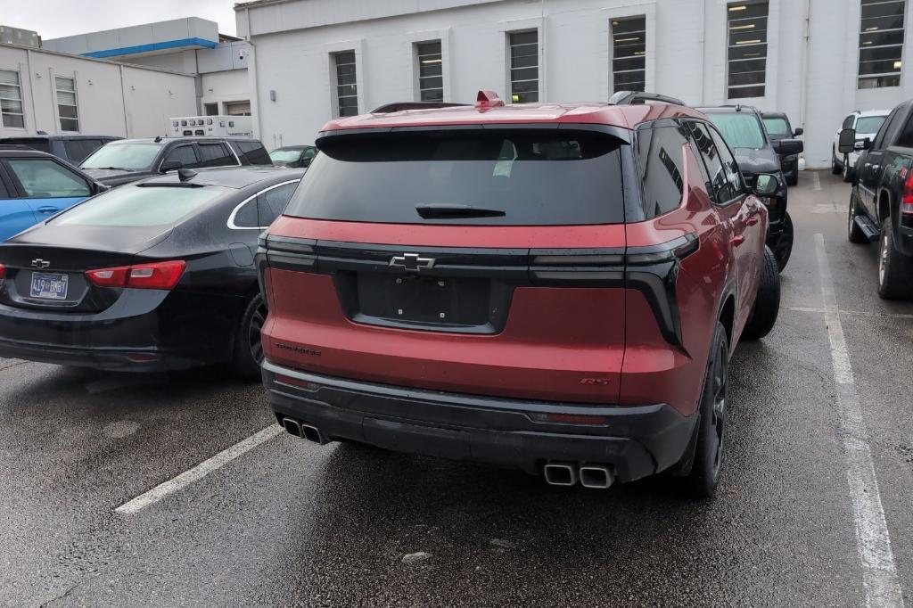 used 2025 Chevrolet Traverse car, priced at $50,323