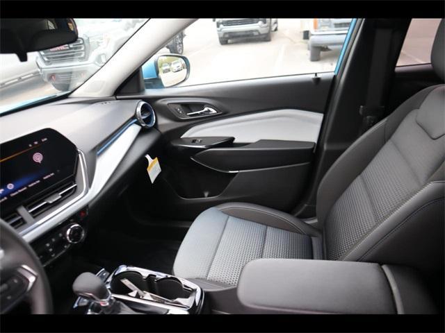 new 2025 Chevrolet Trax car, priced at $26,000