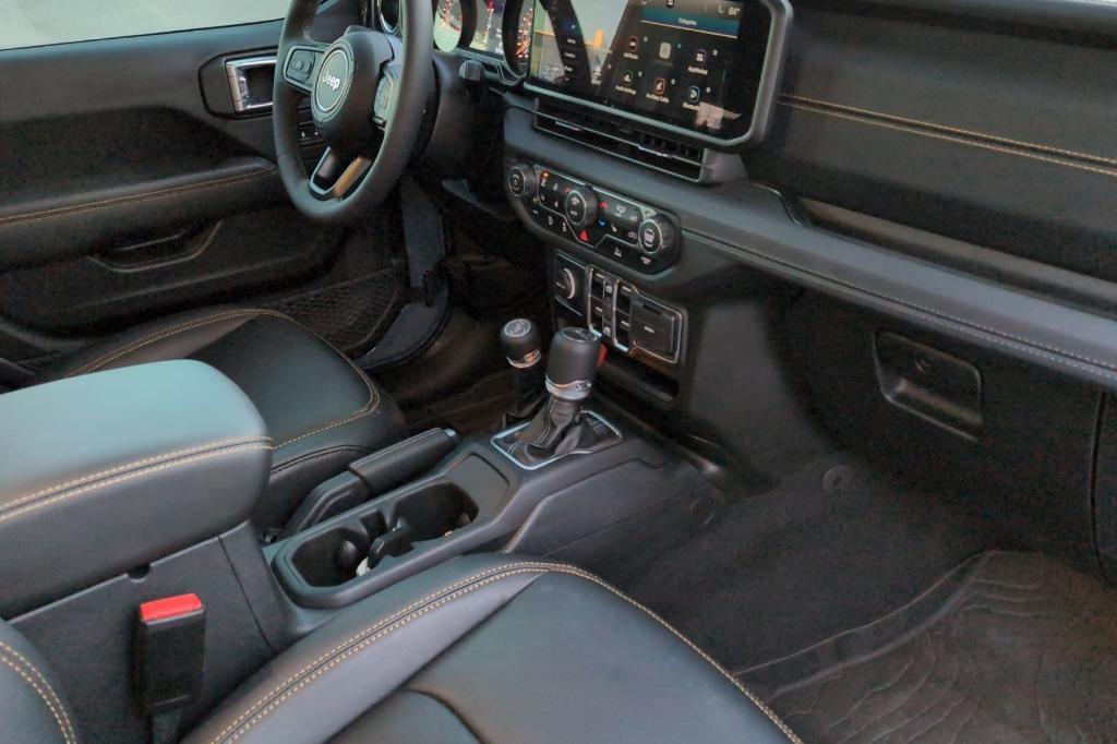 used 2025 Jeep Gladiator car, priced at $41,999
