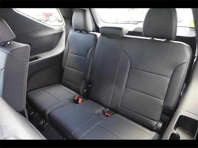 new 2025 Chevrolet Traverse car, priced at $42,055