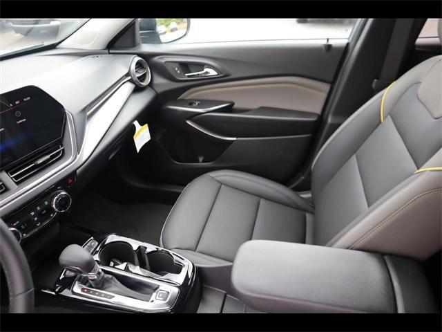 new 2025 Chevrolet Trax car, priced at $26,540