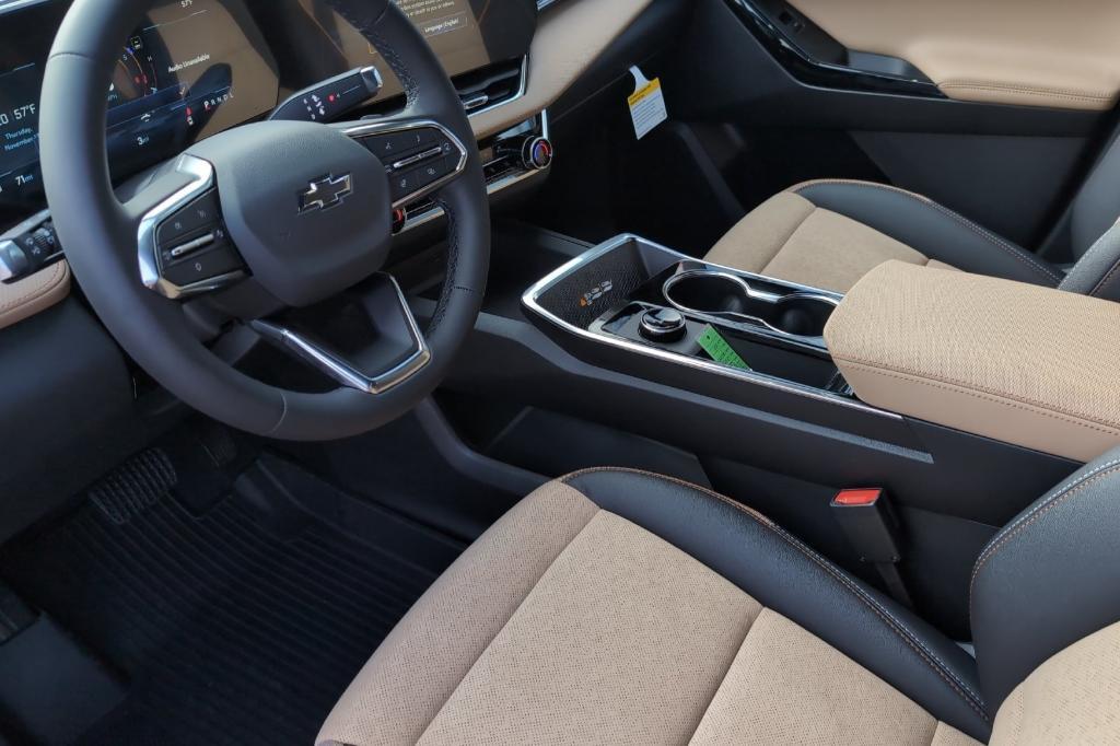 new 2026 Chevrolet Equinox car, priced at $39,685