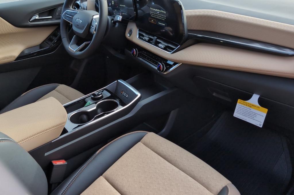 new 2026 Chevrolet Equinox car, priced at $39,685