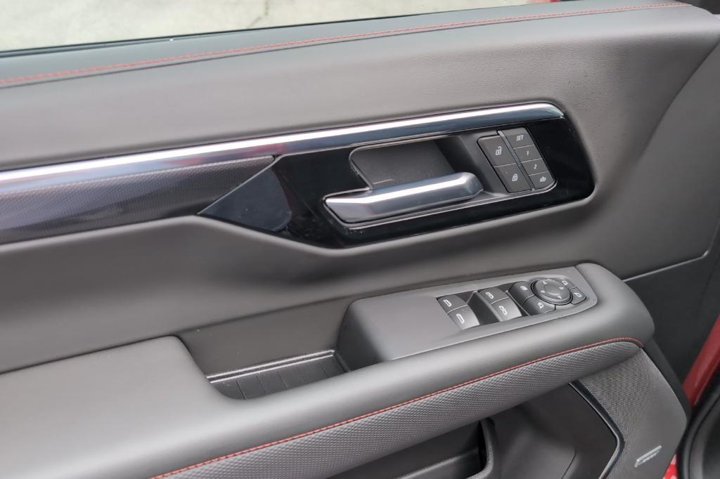 new 2025 Chevrolet Tahoe car, priced at $75,685