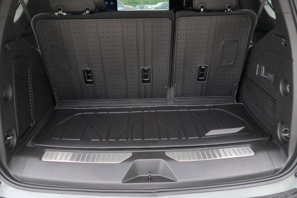 new 2025 Chevrolet Tahoe car, priced at $92,894