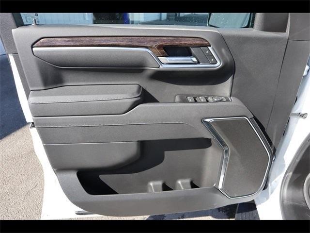 new 2025 GMC Sierra 1500 car, priced at $56,180