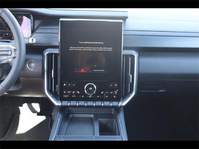 new 2025 GMC Acadia car, priced at $43,140