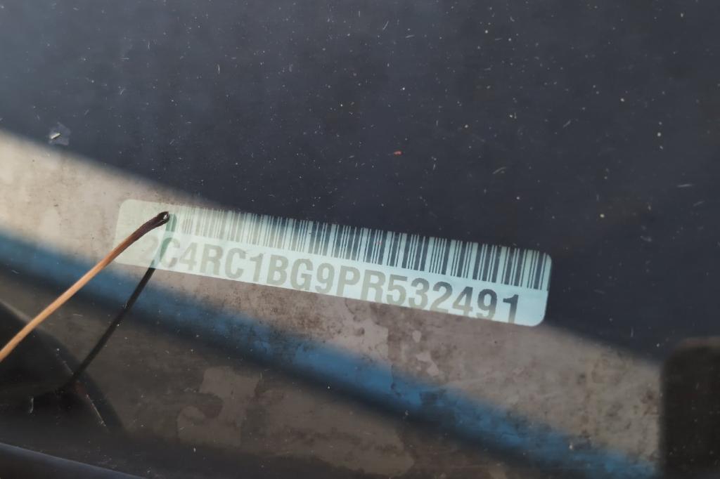 used 2023 Chrysler Pacifica car, priced at $26,007