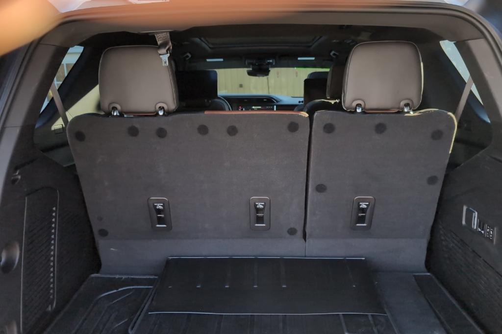 used 2023 GMC Yukon car, priced at $77,527