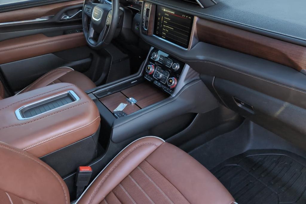 used 2023 GMC Yukon car, priced at $77,527