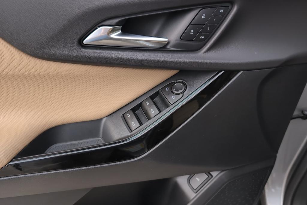 new 2026 Chevrolet Equinox car, priced at $40,935