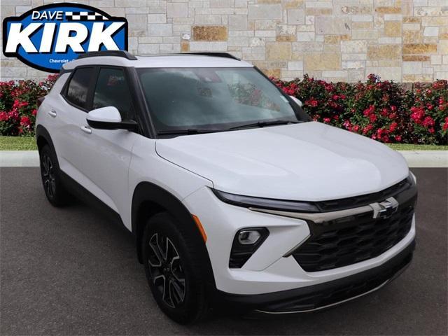new 2025 Chevrolet TrailBlazer car, priced at $33,720