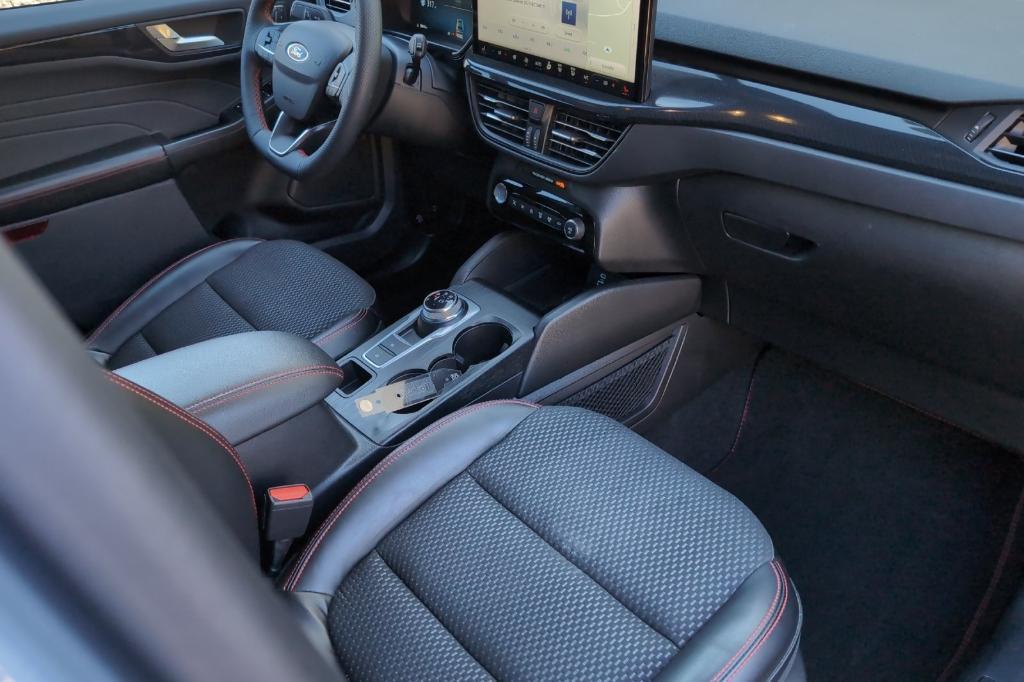 used 2023 Ford Escape car, priced at $30,337