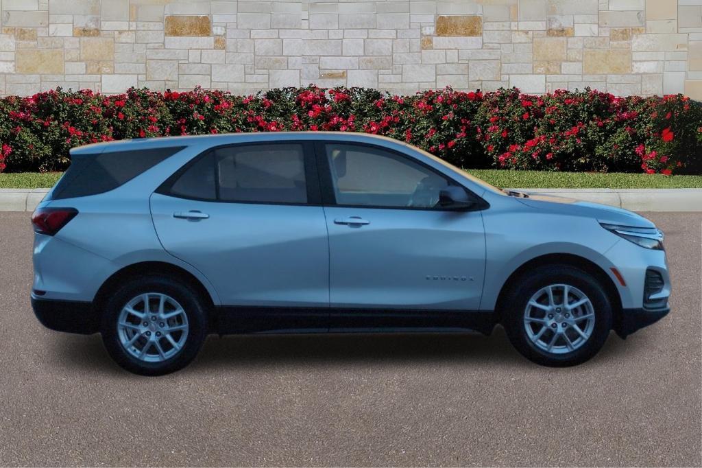used 2022 Chevrolet Equinox car, priced at $21,987