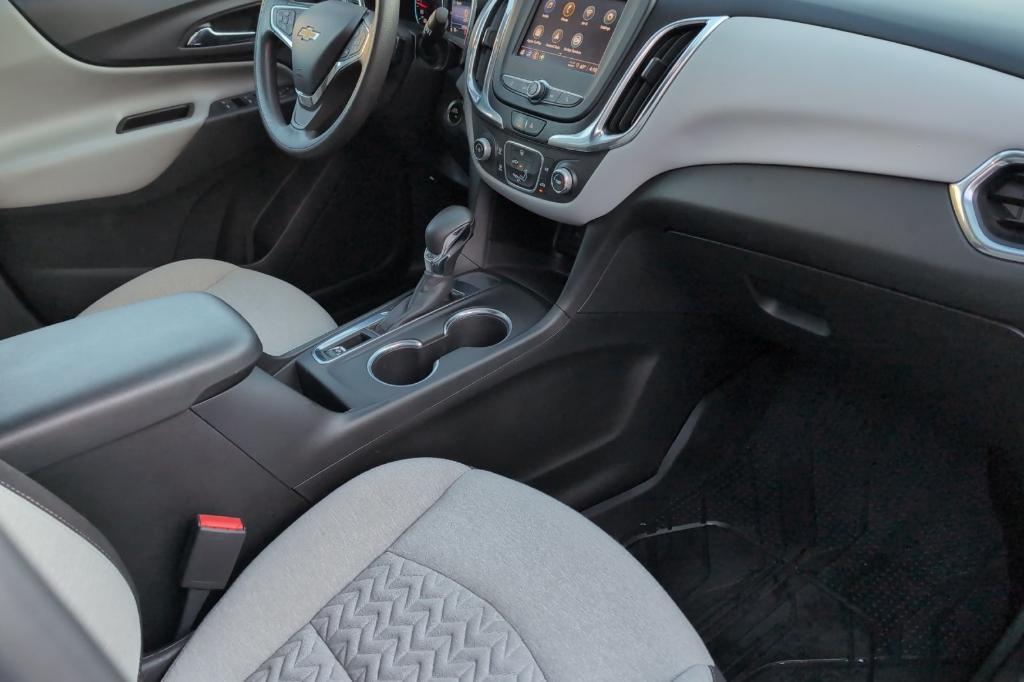 used 2022 Chevrolet Equinox car, priced at $21,987