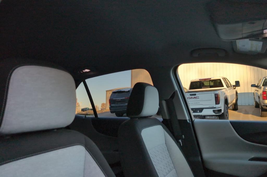 used 2022 Chevrolet Equinox car, priced at $21,987