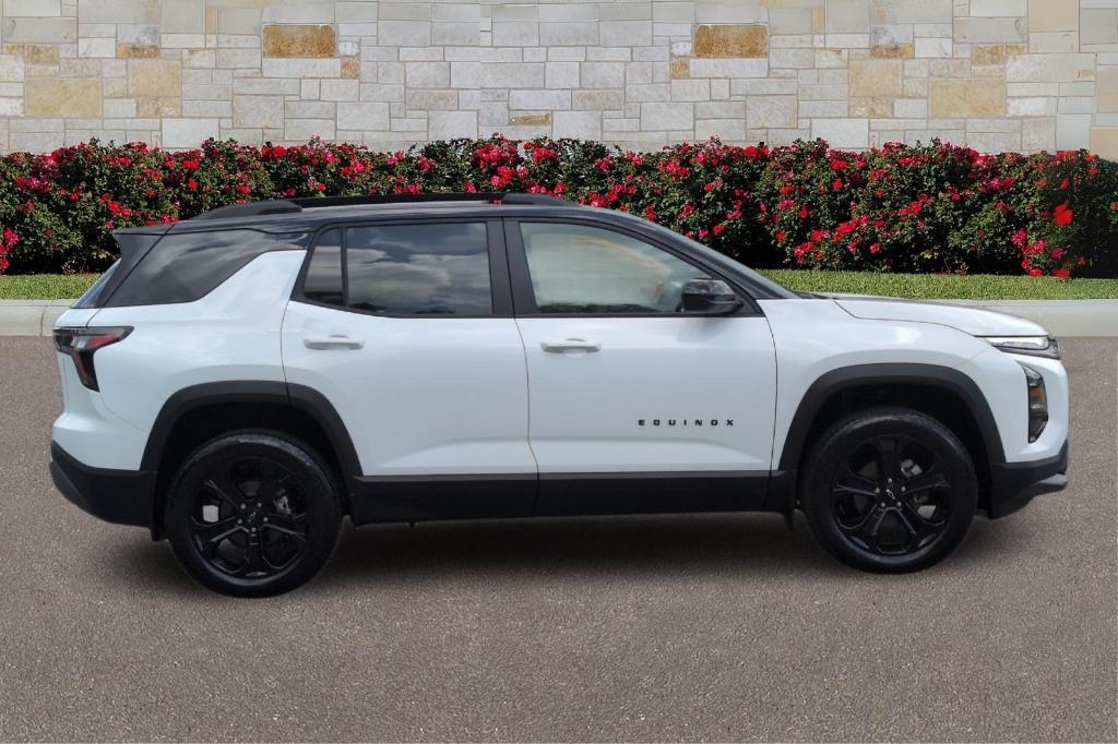 new 2026 Chevrolet Equinox car, priced at $33,675